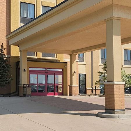 Comfort Inn & Suites Watford City Εξωτερικό φωτογραφία