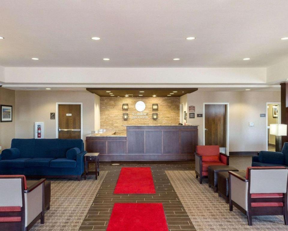 Comfort Inn & Suites Watford City Εξωτερικό φωτογραφία